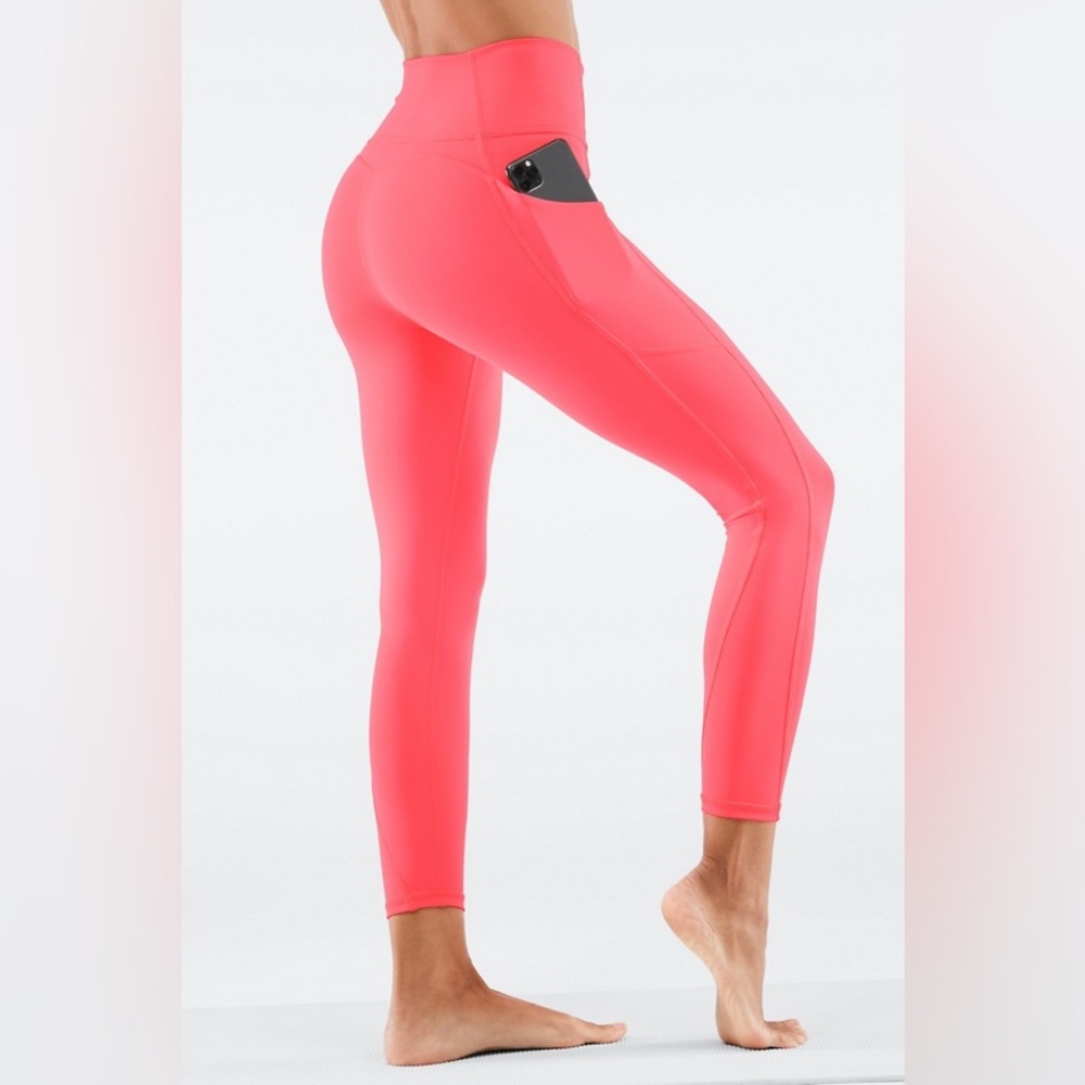 Fabletics Oasis High Waisted Pocket Leggings 7/8 Pop Coral
